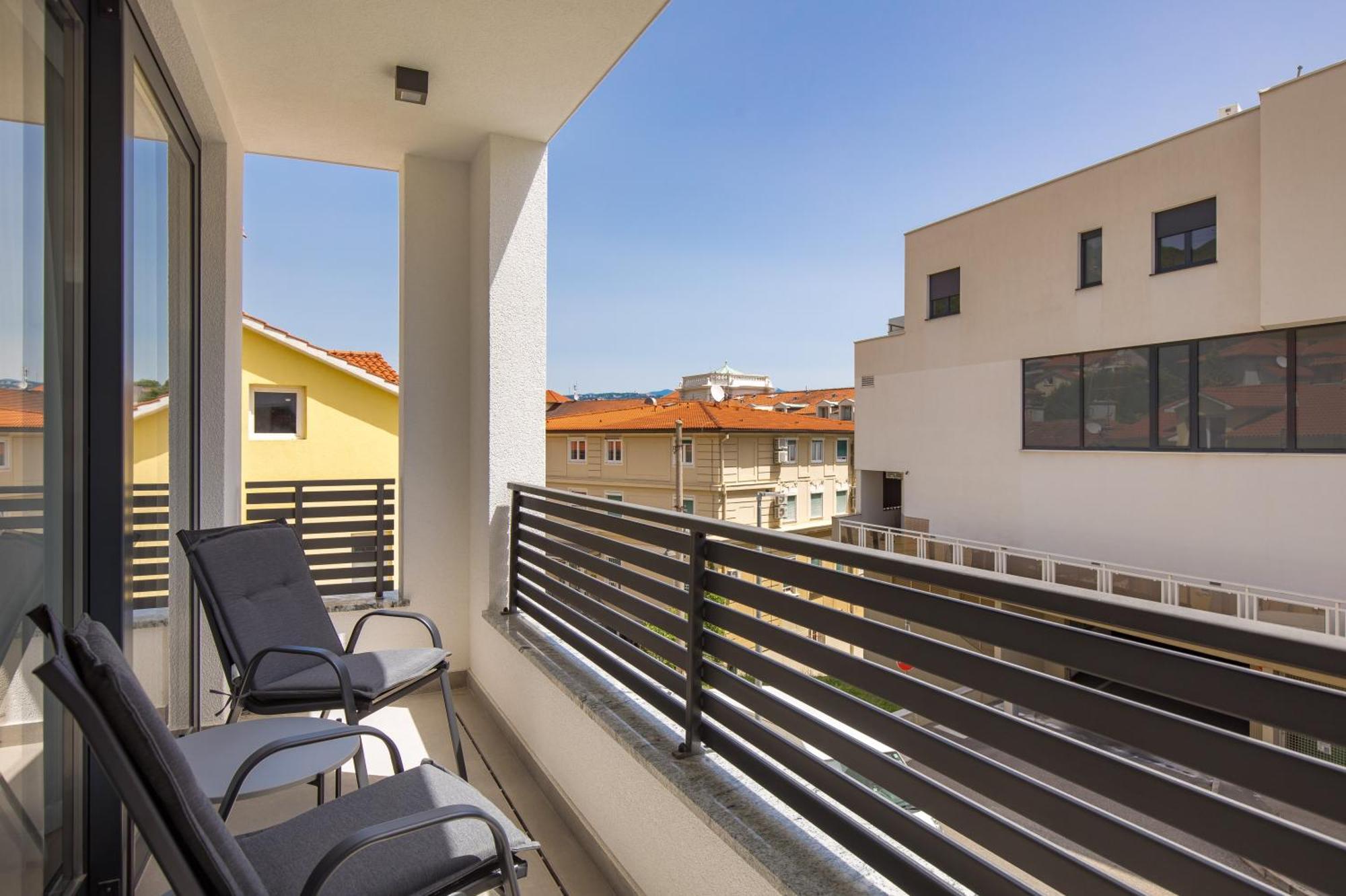 Belinda Apartments With Balcony Opatija Exterior foto