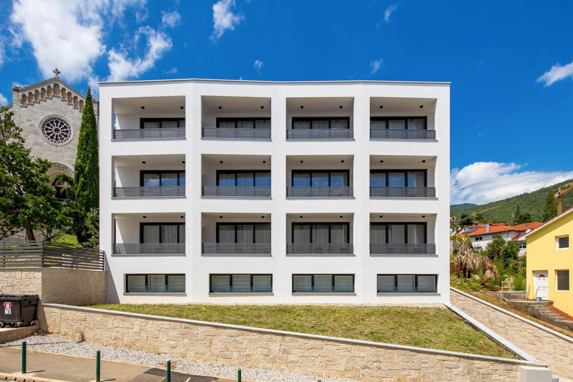 Belinda Apartments With Balcony Opatija Exterior foto